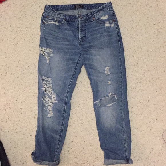 Abercrombie & Fitch Denim - Never Worn Abercrombie Boyfriend Ripped Jeans